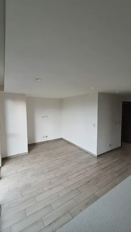 APARTAMENTO EN ALQUILER ZONA 15 PARQUE 15 - Imagen 3